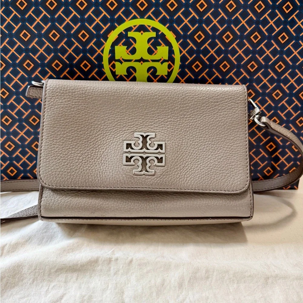 Tory Burch Britten crossbody - Picture 2 of 7